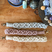 Load image into Gallery viewer, Pastel Wristlet